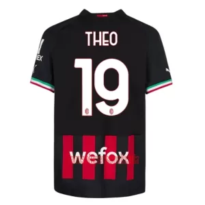 Camisolas AC Milan Theo Hernández 19 Equipamento Principal 22/23 Camisolas AC Milan Theo Hernández 19 Equipamento Principal 22/23
