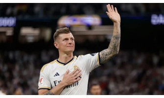 Glória e adeus, último movimento de Kroos Glória e adeus, último movimento de Kroos