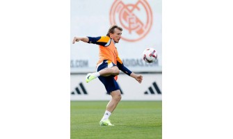 O dia da partida internacional acabou, e os jogadores do Real Madrid retornam para enfrentar o desafio da liga O dia da partida internacional acabou, e os jogadores do Real Madrid retornam para enfrentar o desafio da liga