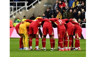 Estrelas brilham na noite da Premier League, com vitórias, derrotas e contra-ataques de azarão Estrelas brilham na noite da Premier League, com vitórias, derrotas e contra-ataques de azarão