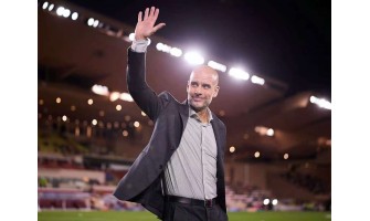 Dez Anos de Lua Azul, Jogo de Posse de Bola Inabalável: A Filosofia de Reconstrução de Guardiola