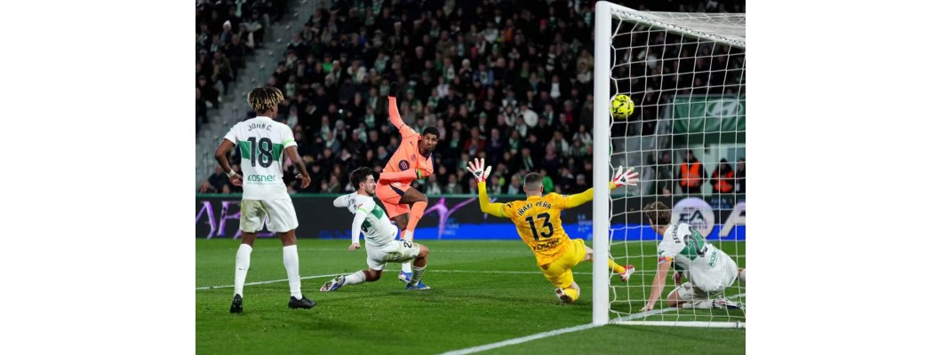 Vermelho e Azul vs. Branco Puro: A Batalha das Camisas e dos Tronos entre os Dois Gigantes da La Liga