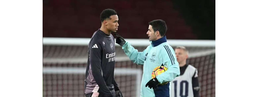 O Coração Vermelho e Branco: O 12º Jogador do Arsenal, uma Paisagem Forjada com Fé O Coração Vermelho e Branco: O 12º Jogador do Arsenal, uma Paisagem Forjada com Fé