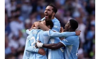 Primeira vitória do novo treinador do Manchester City: preocupações escondidas e dificuldades iniciais