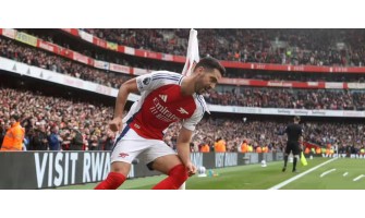 O equipamento da seleção mal foi posto de lado, e os *Gunners* já se preocupam com a camisola do clube.